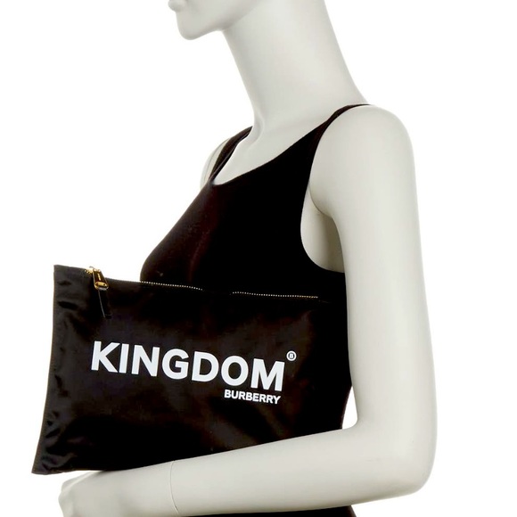 BURBERRY LONDON SIGNATURE LARGE BLACK NYLON POUCH/CLUTCH W/ KINGDOM CHECK LINING - Picture 7 of 16